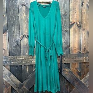 Old Navy Maxi Dress 3X Green Long Sleeves Smocking V-neck Ruching Hem Tie Waist
